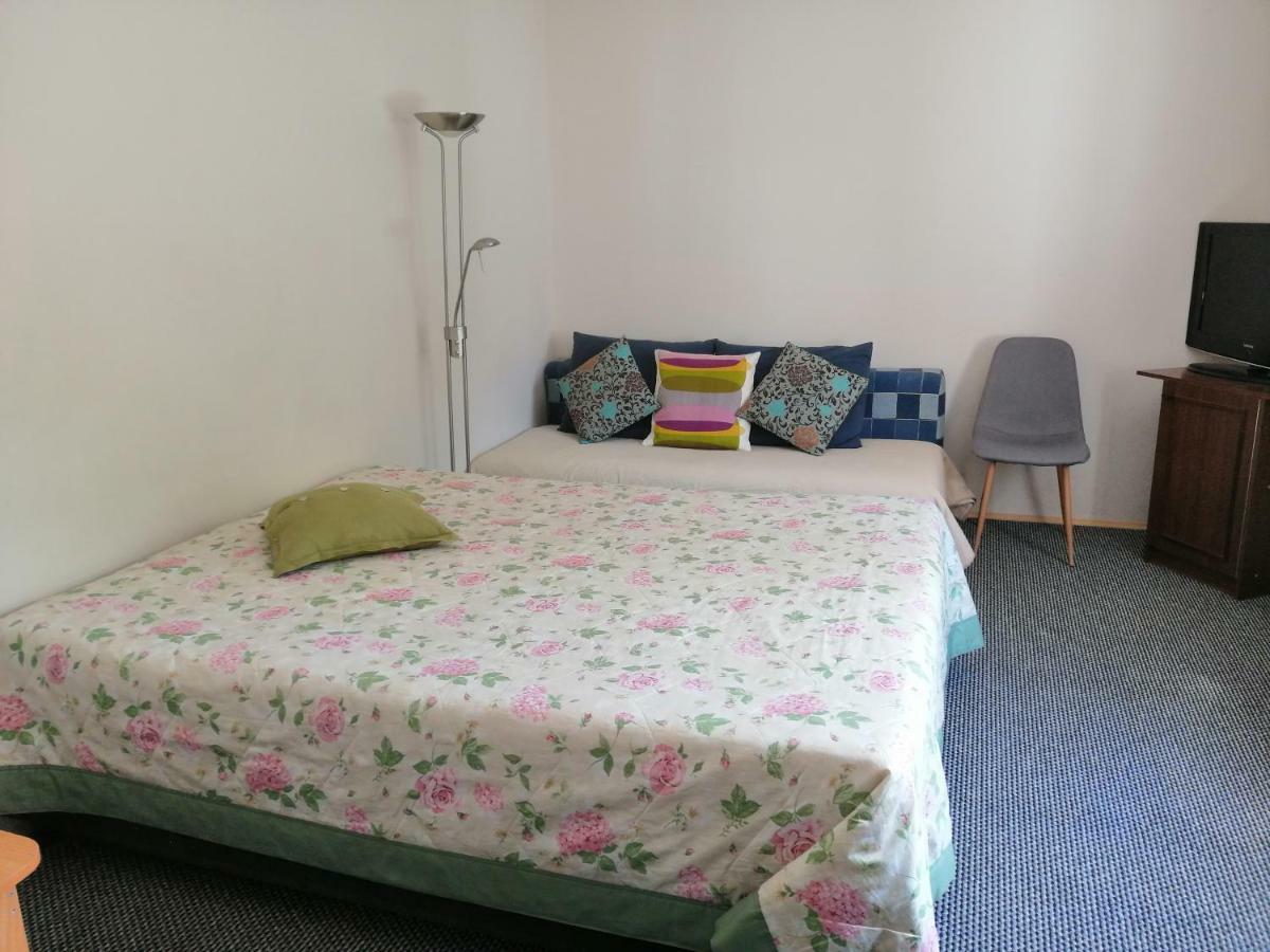 Liiva Guest Accommodation,Free Parking Тарту Экстерьер фото